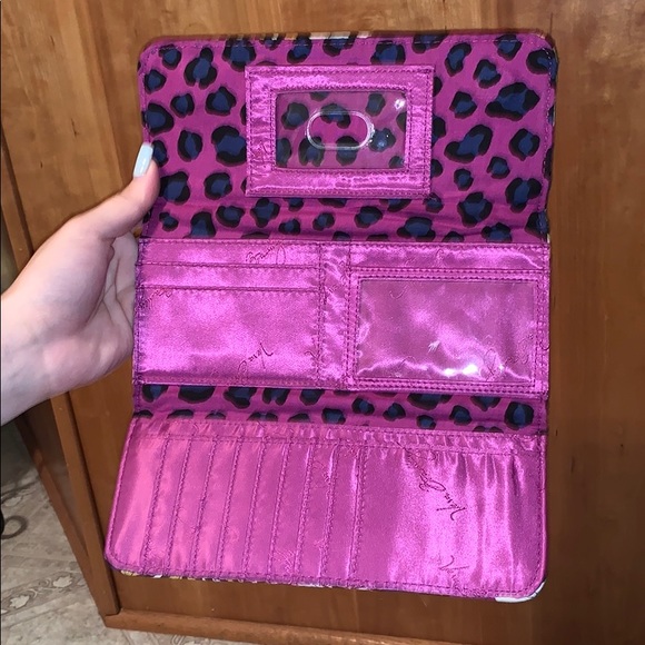 Vera Bradley Wallet - Picture 3 of 3